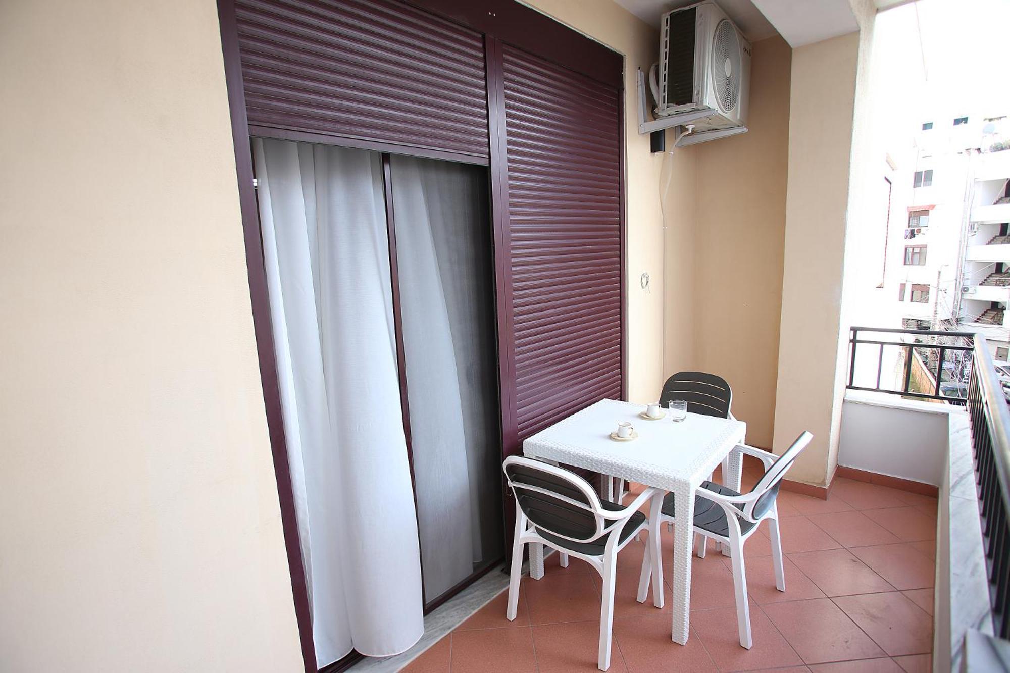The Met Apartments Durrës Exterior foto